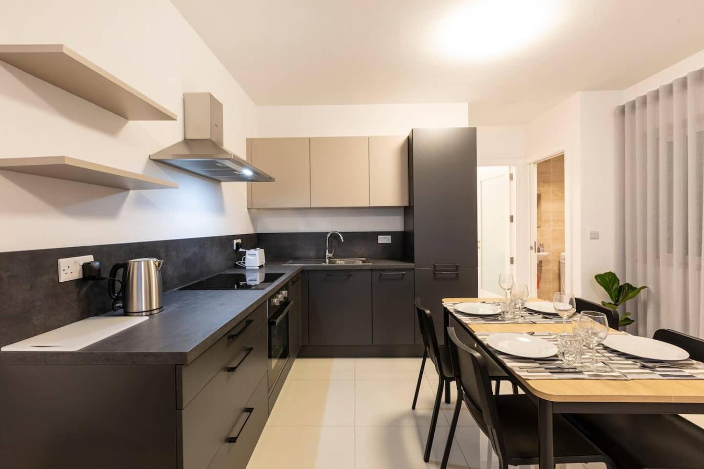 Beautiful Central Penthouse 1Br Ta Xbiex Esterno foto